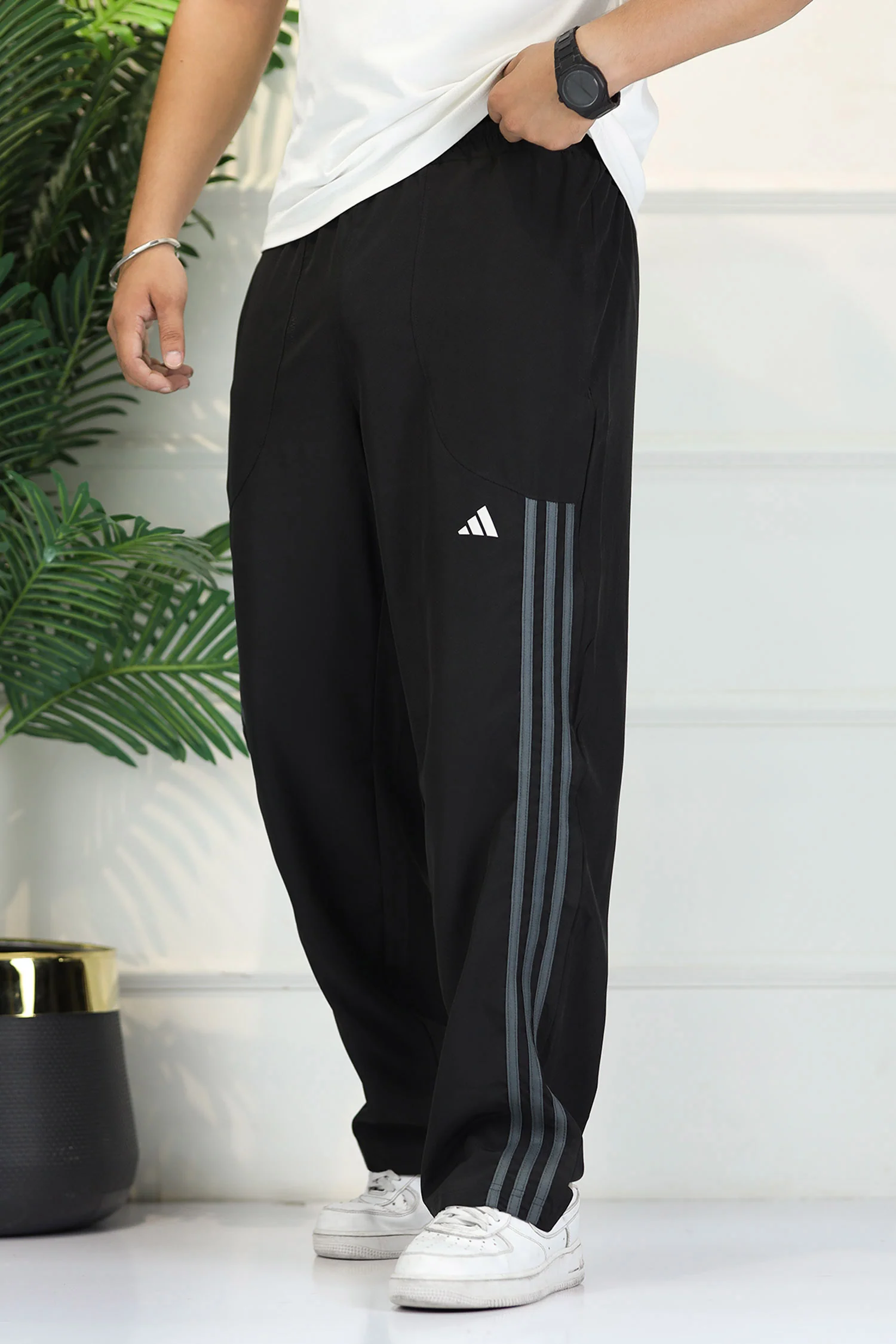 Adds Micro-Tech Half Stripes Loose Bottom Trouser - Image 18