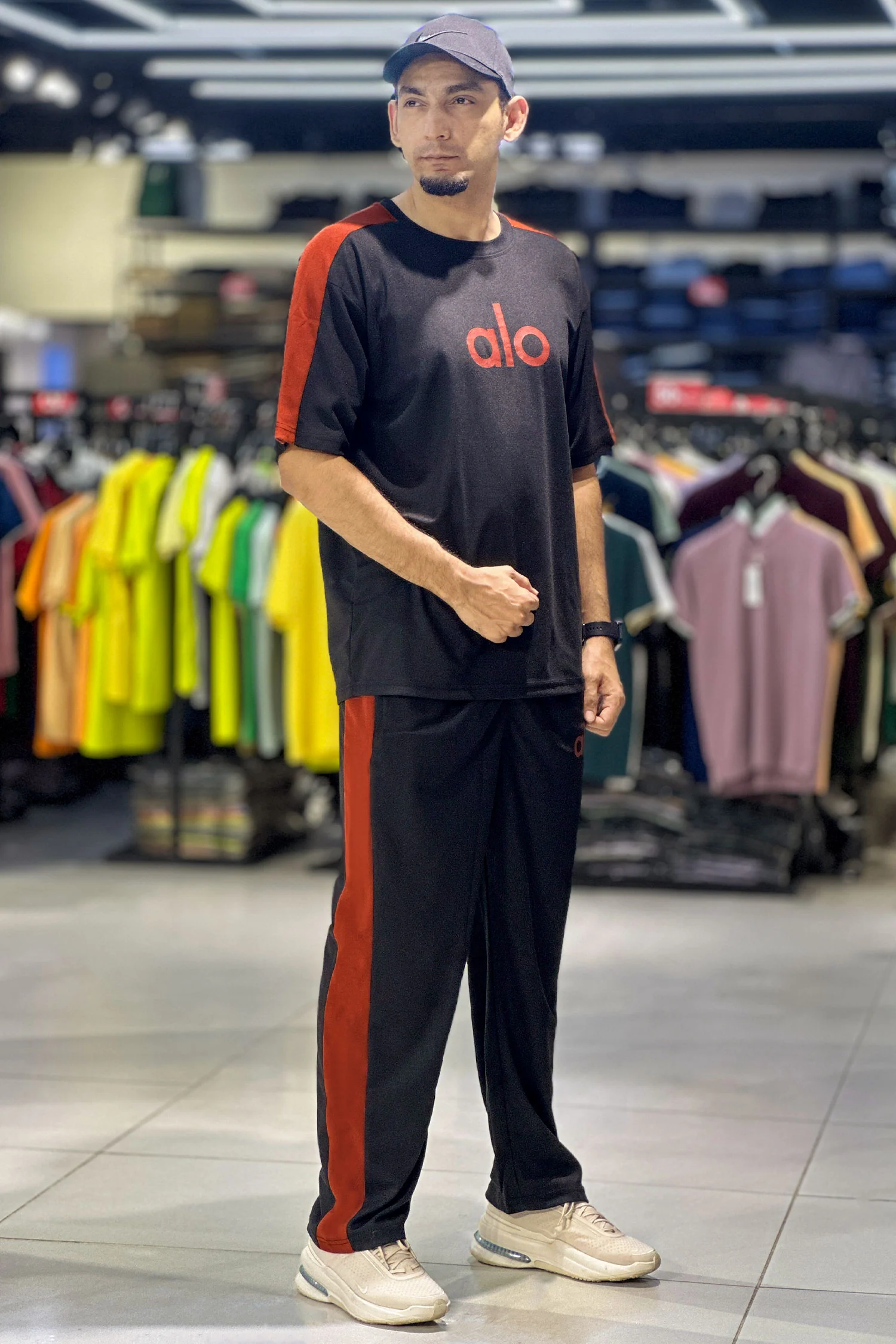 Alo Trendy Side Panel Stripe Men's Tracksuit - Image 2
