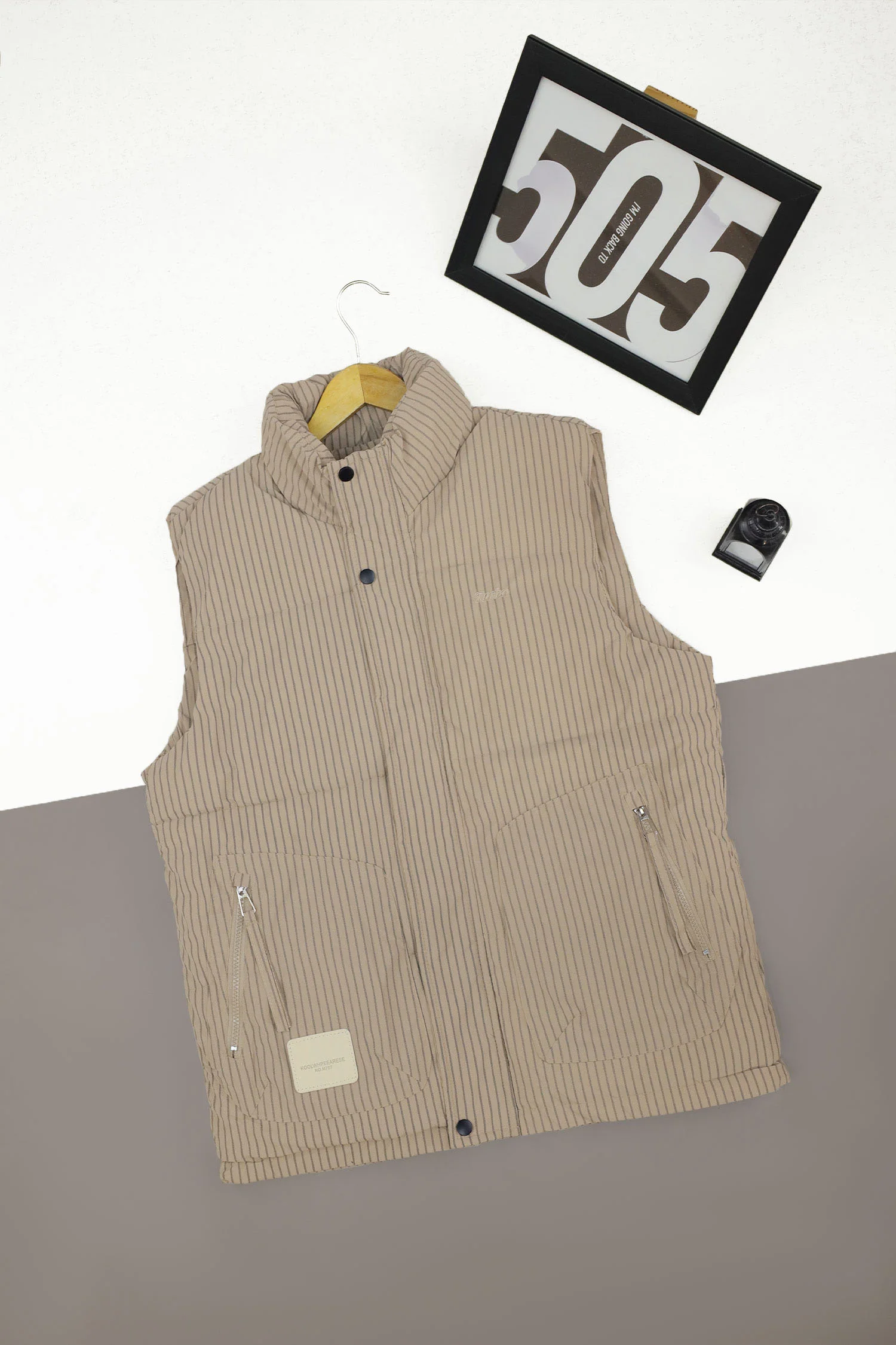 Lining Style Imported Men's Gilet - Image 8