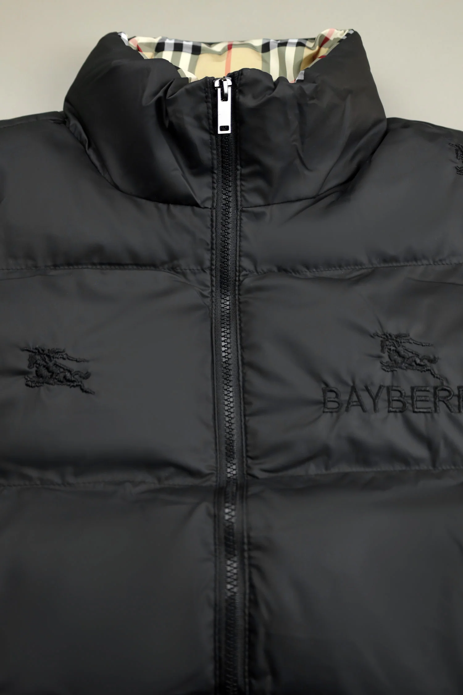 Burbry Reversible Padded Puffer Jacket In Black - Image 3