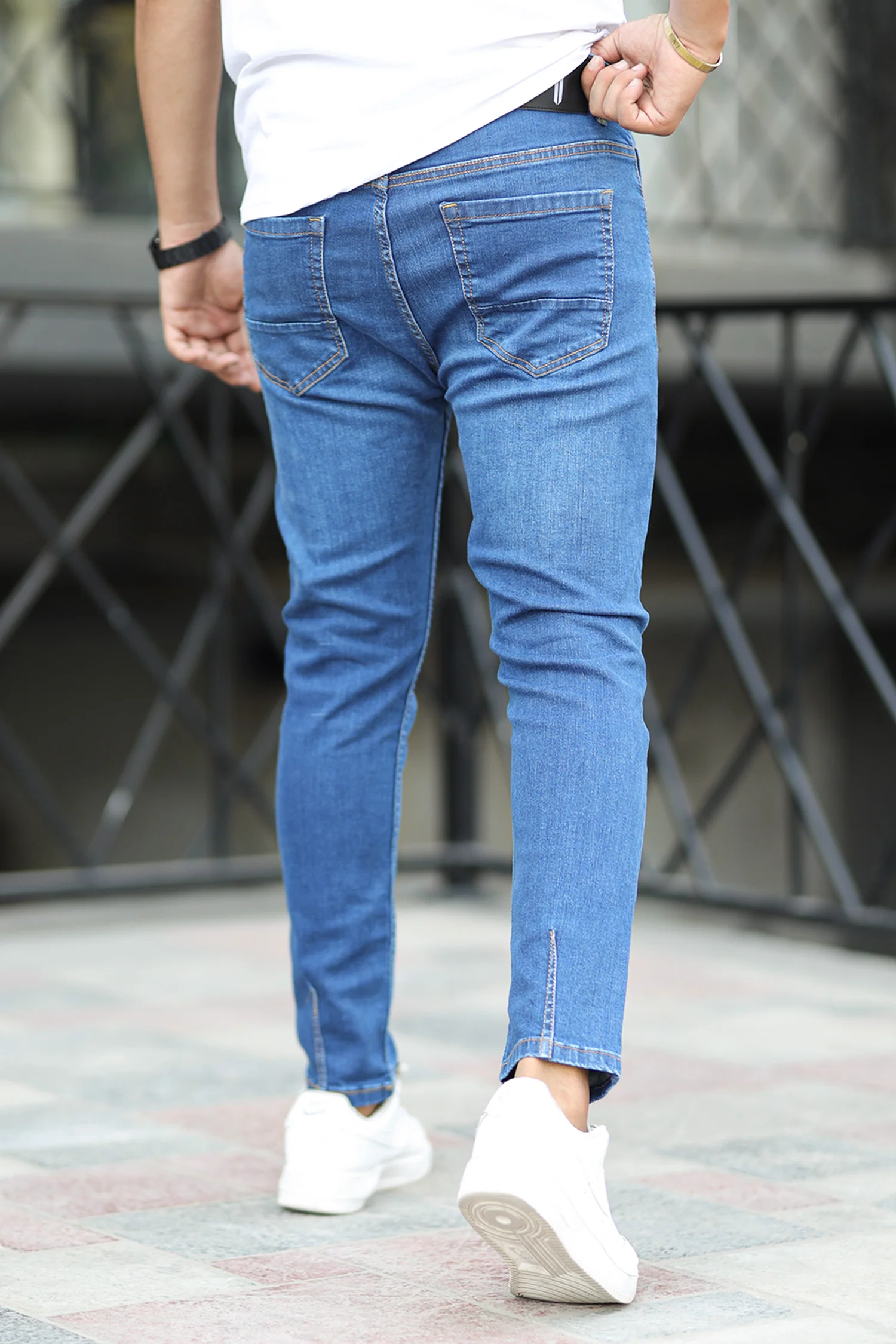 City Mode Turbo Ankle Fit Jeans In Mid Blue - Image 4