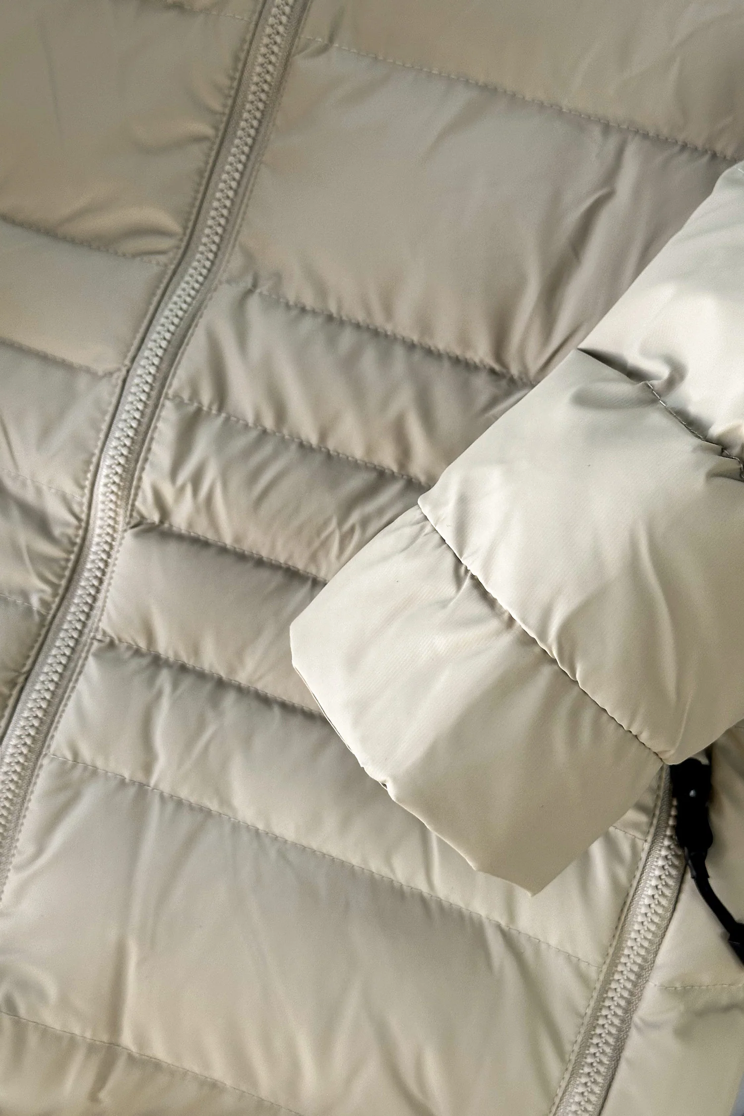 Classic Winter Down Hooded Bubble Padded Imported Puffer Jacket - Image 12