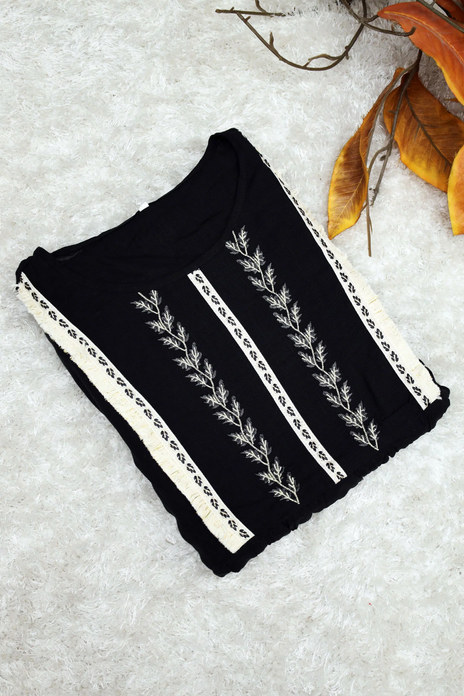 Embroidered Design Floral Motif Turkish Imported Top - Image 4