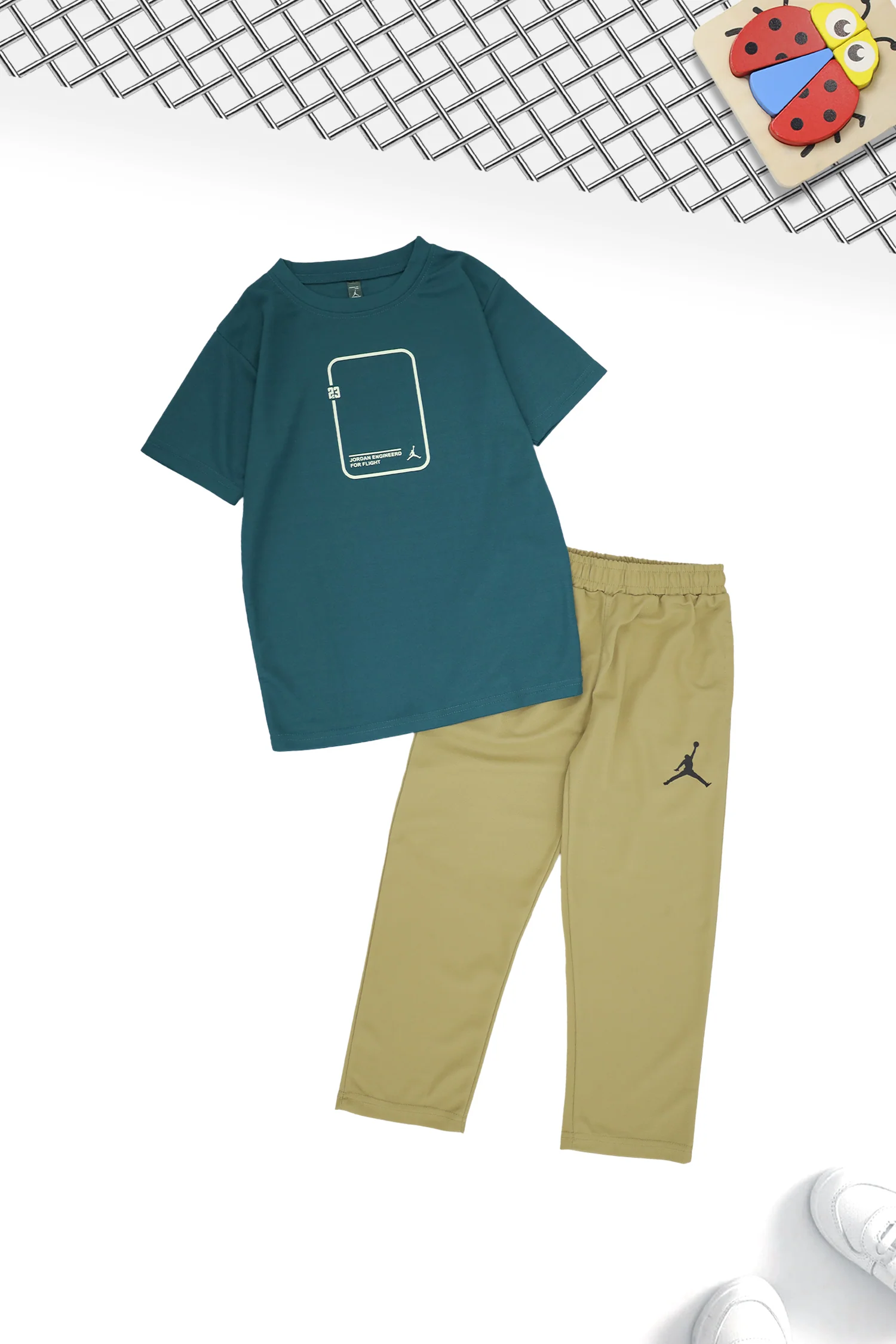 Jrdn Flight 23 Engineered Younger Kids Tracksuit - Image 11