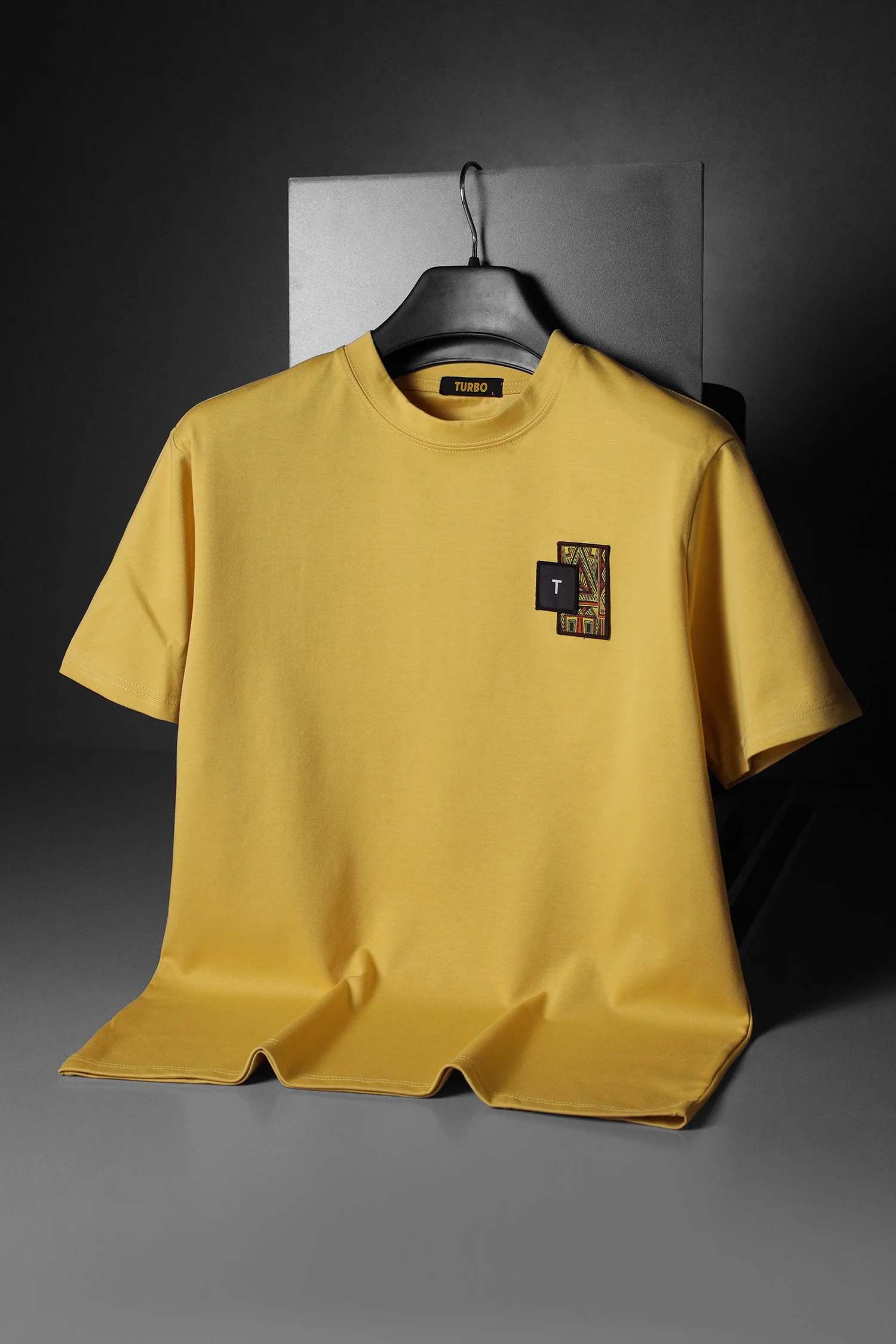 Men's Urban Fit Round Neck Tee - Image 11