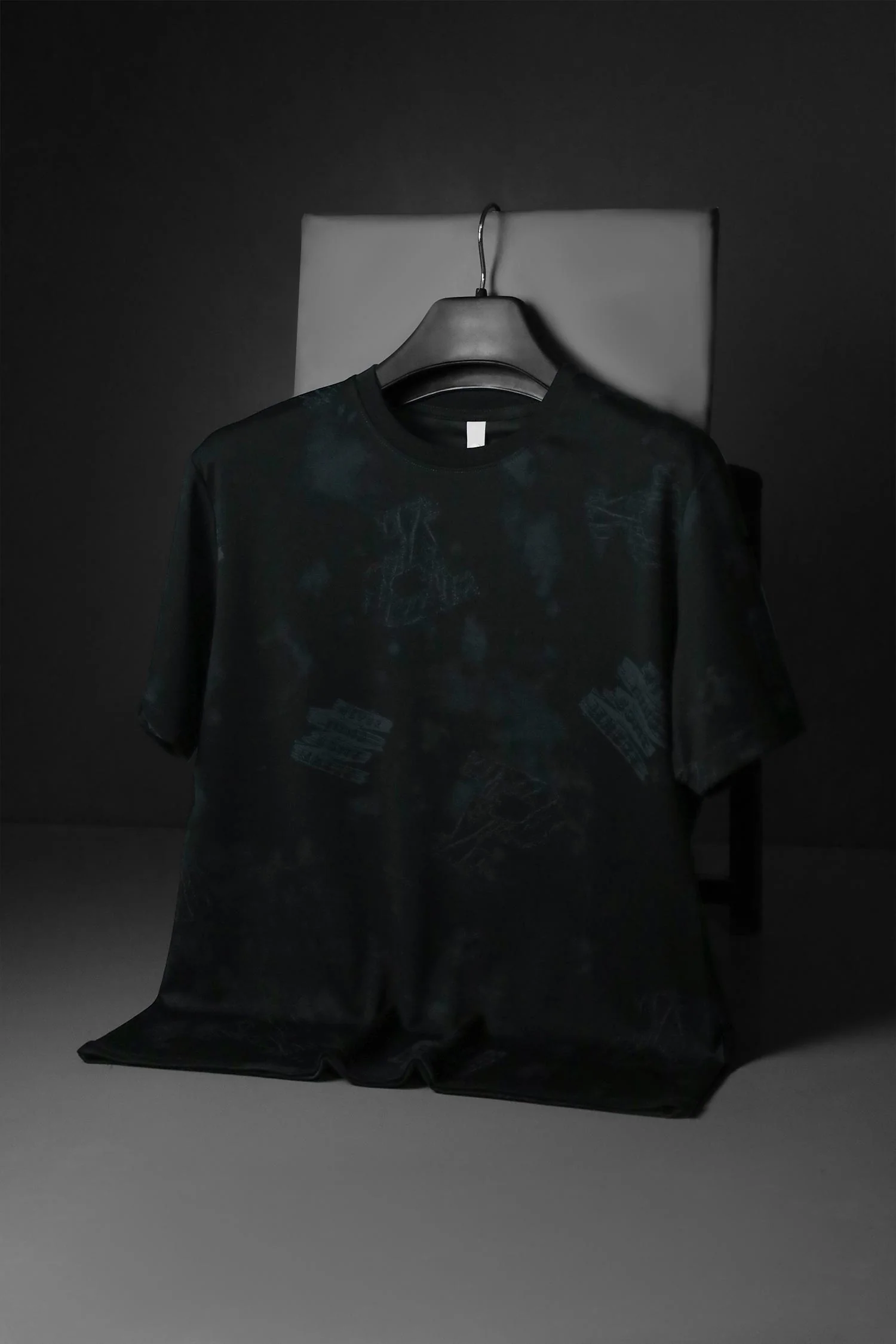 Mens Light Choice Round Neck T-shirt - Image 11