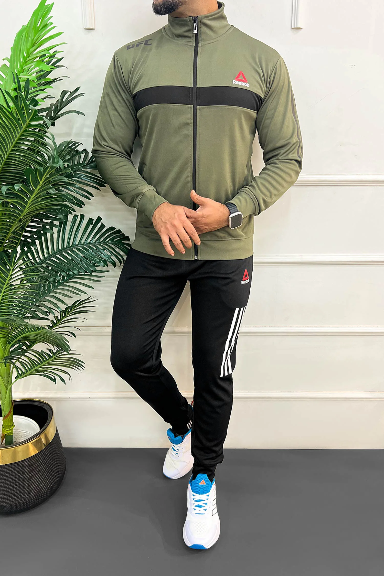 Rebok Ufc Fk Blank Walkout Mock Neck Tracksuit - Image 5
