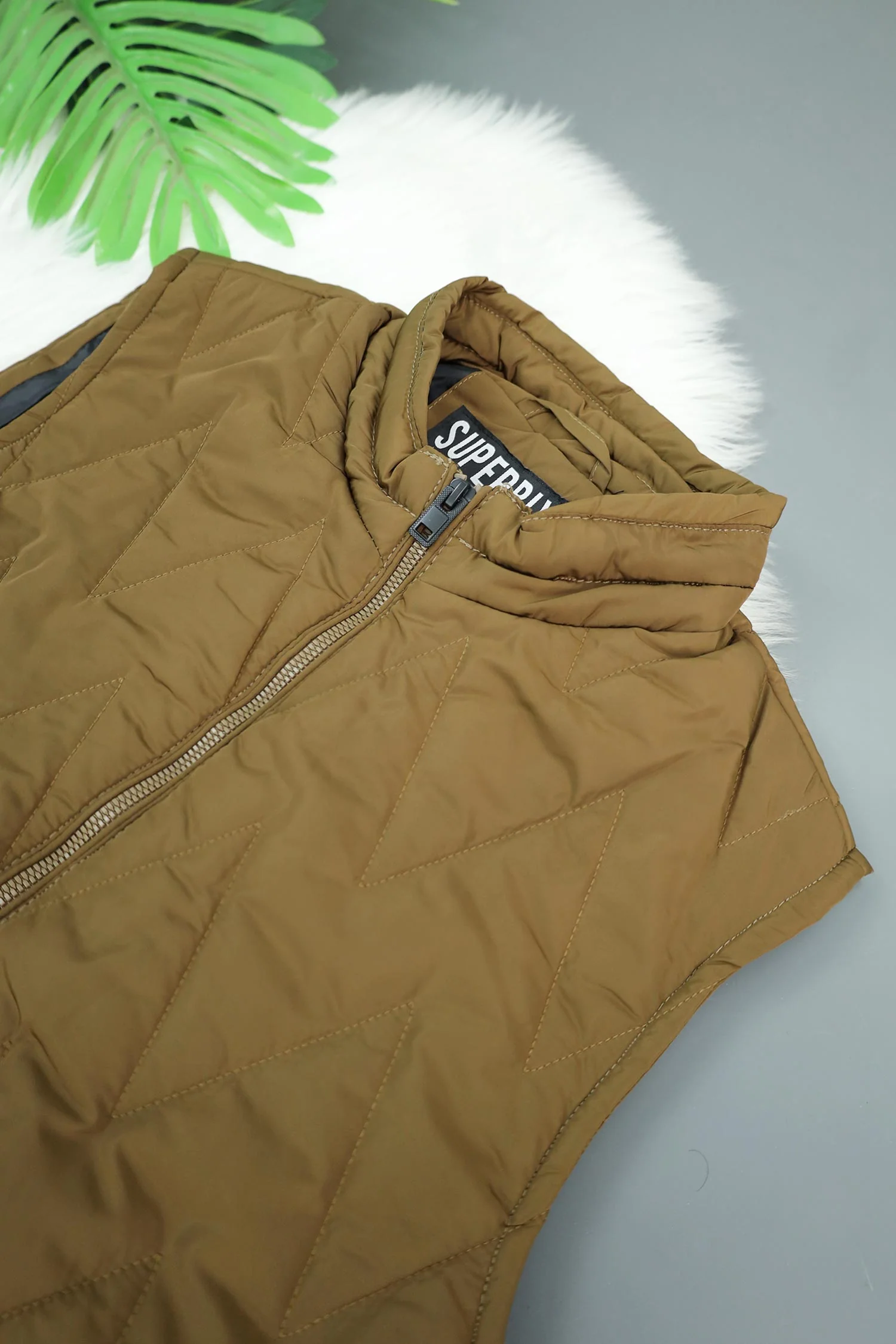 Sleeveless Reversible Perashoot Imported Men's Gilet In Camel - Image 3