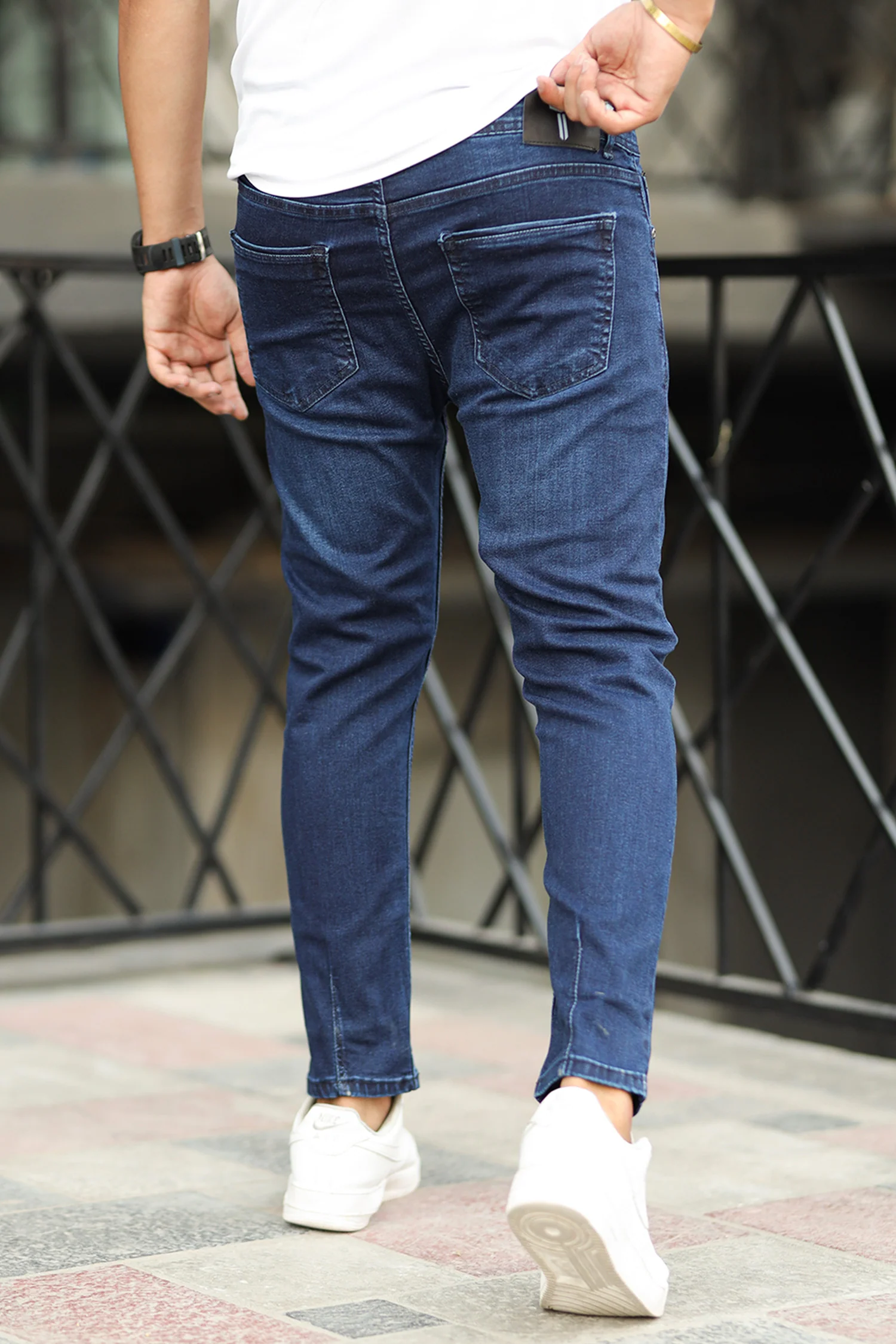Slimline Fade Turbo Ankle Fit Jeans In Dark Navy - Image 4
