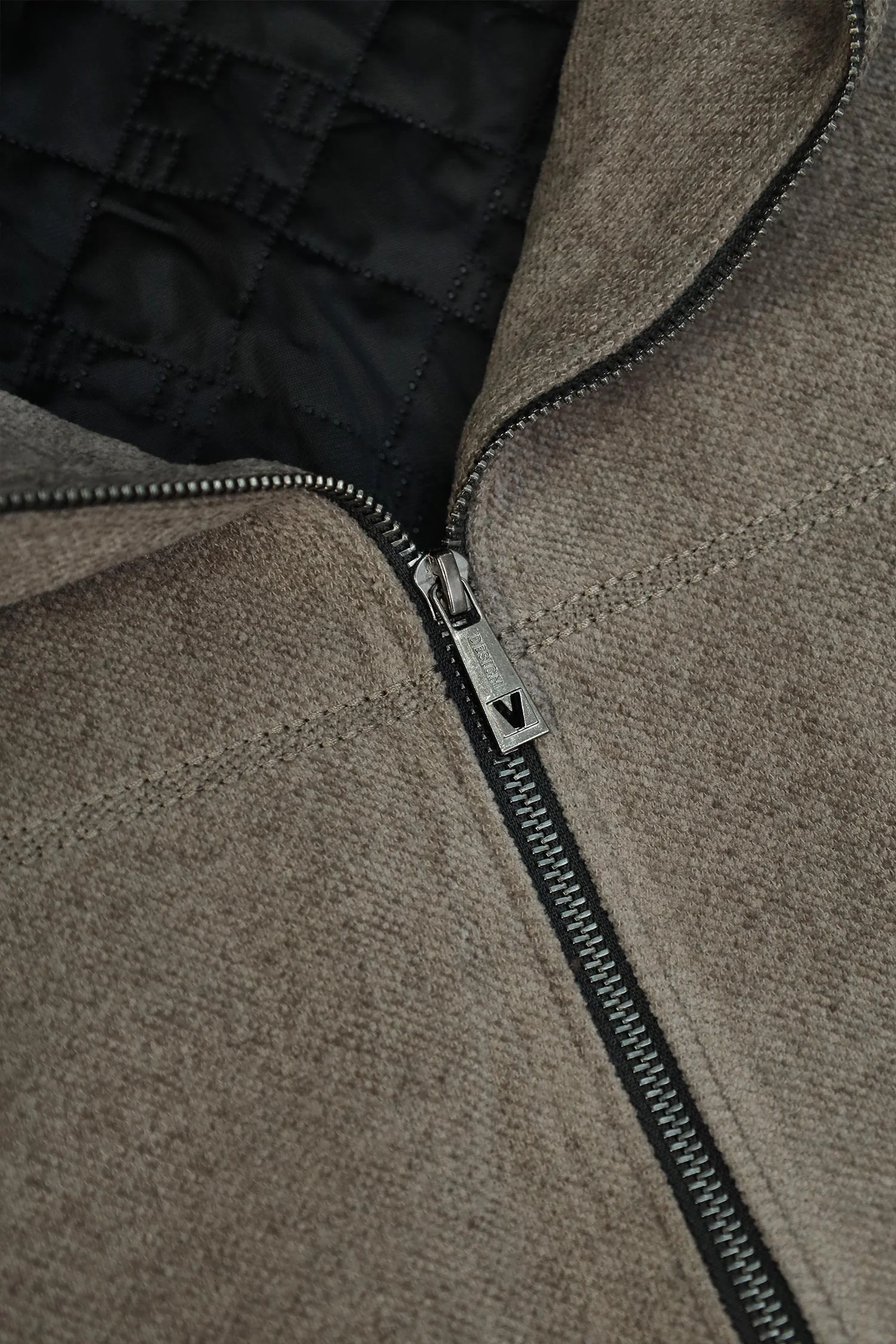 Winter Essential Imported Men's Woolen Jacket - Image 12