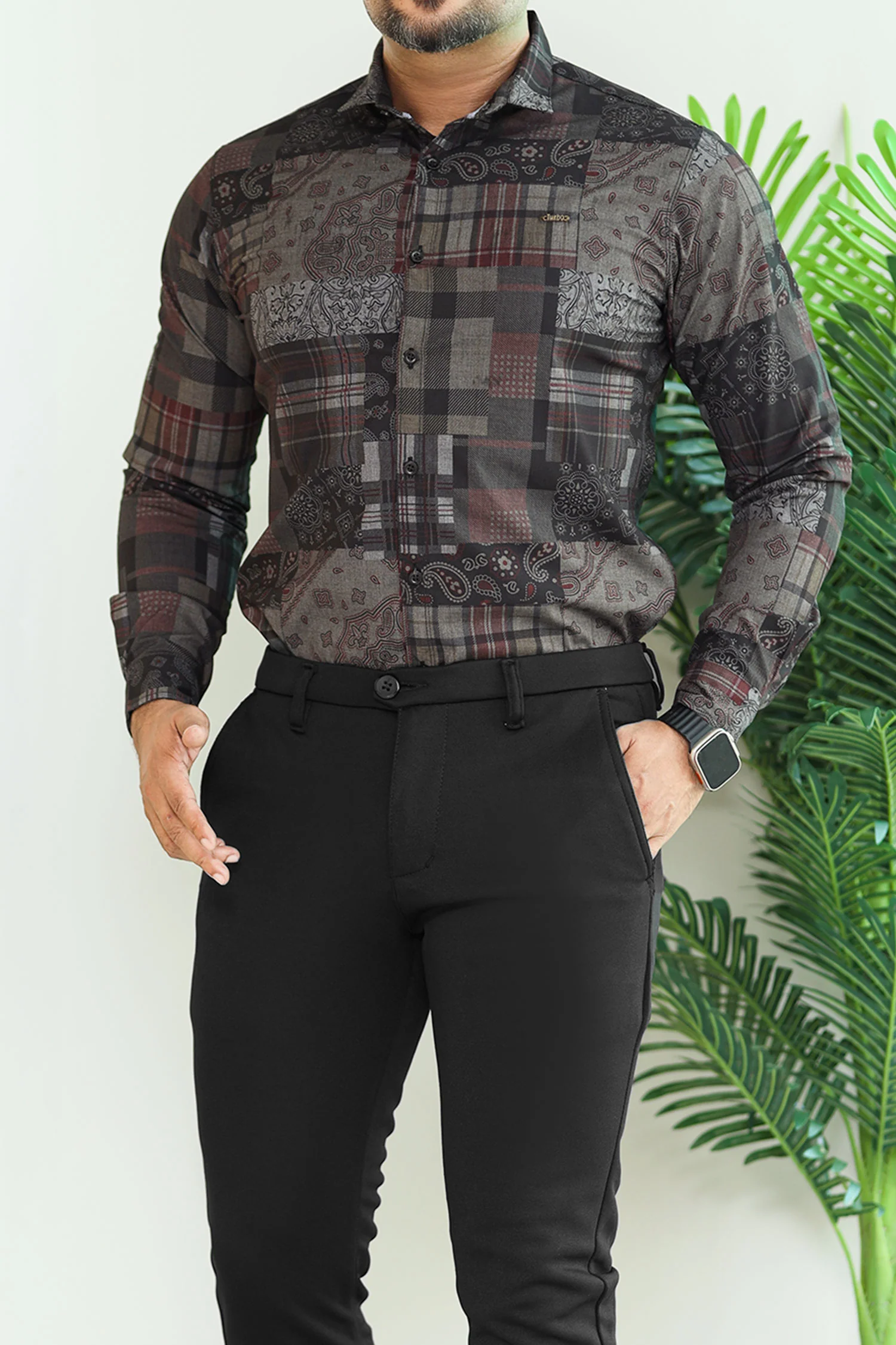 Turbo Checkered Crown Long Sleeve Cotton Casual Shirt In Charcoal Black - Image 2