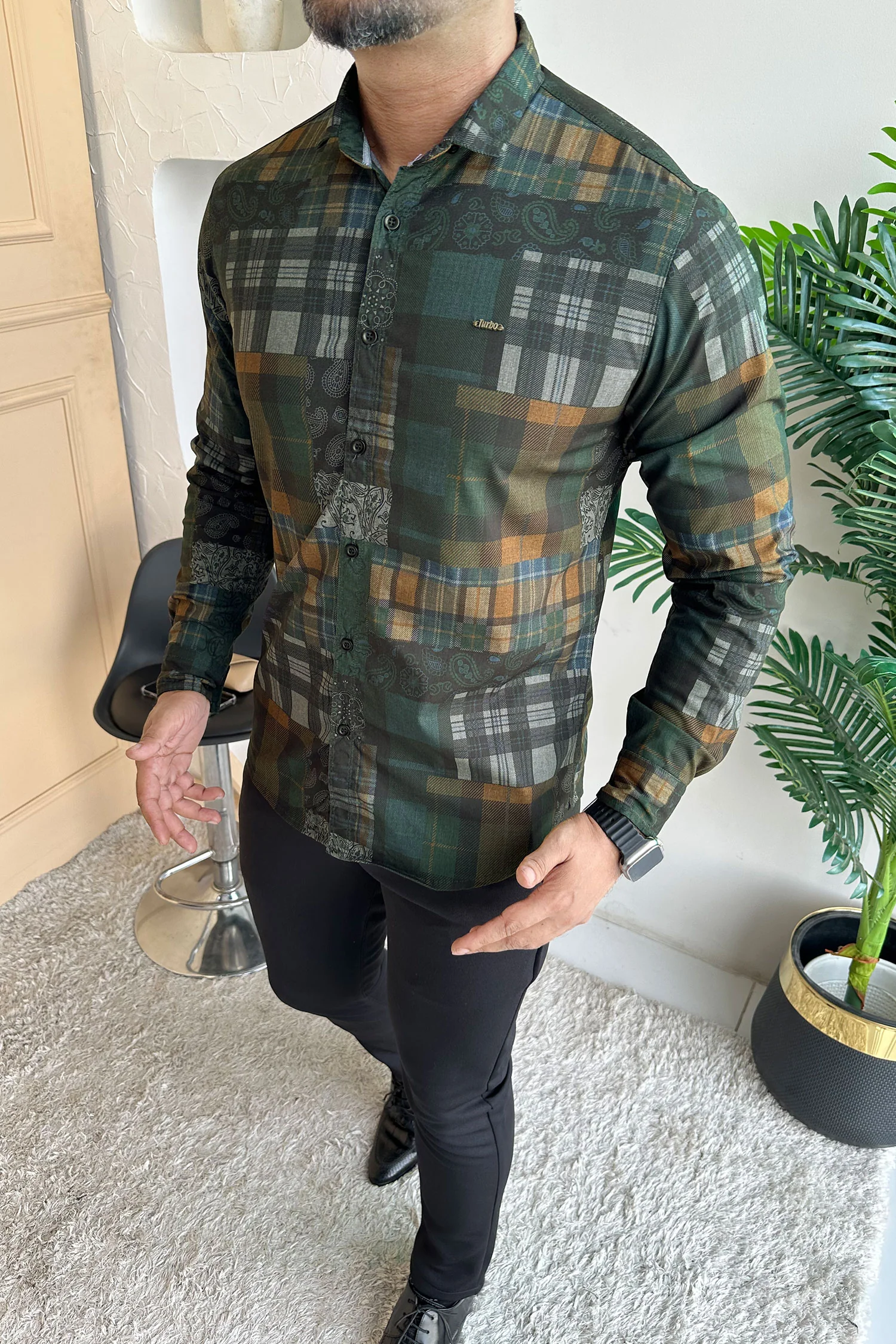 Turbo Checkered Crown Long Sleeve Cotton Casual Shirt In Dark Green - Image 2