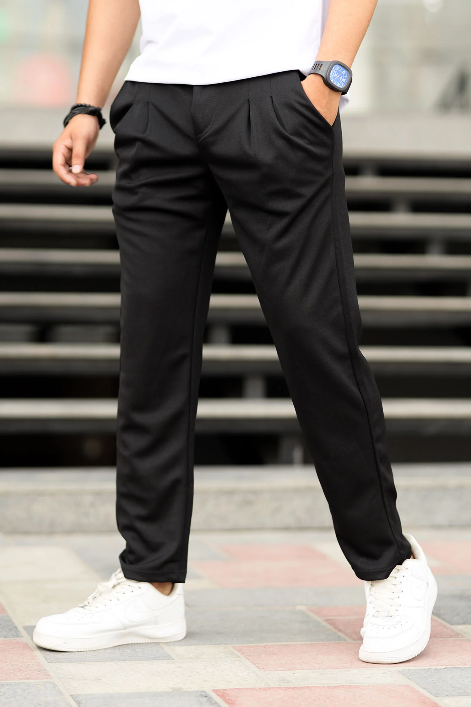 Turbo Comfort Front Plate Regular Straight-Fit Trouser In Black