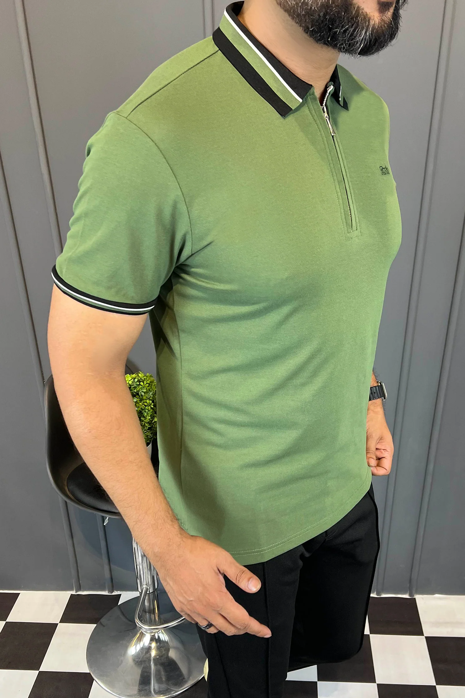 Turbo Contrast Tone Zip Collar Men's Polo Shirt - Image 4