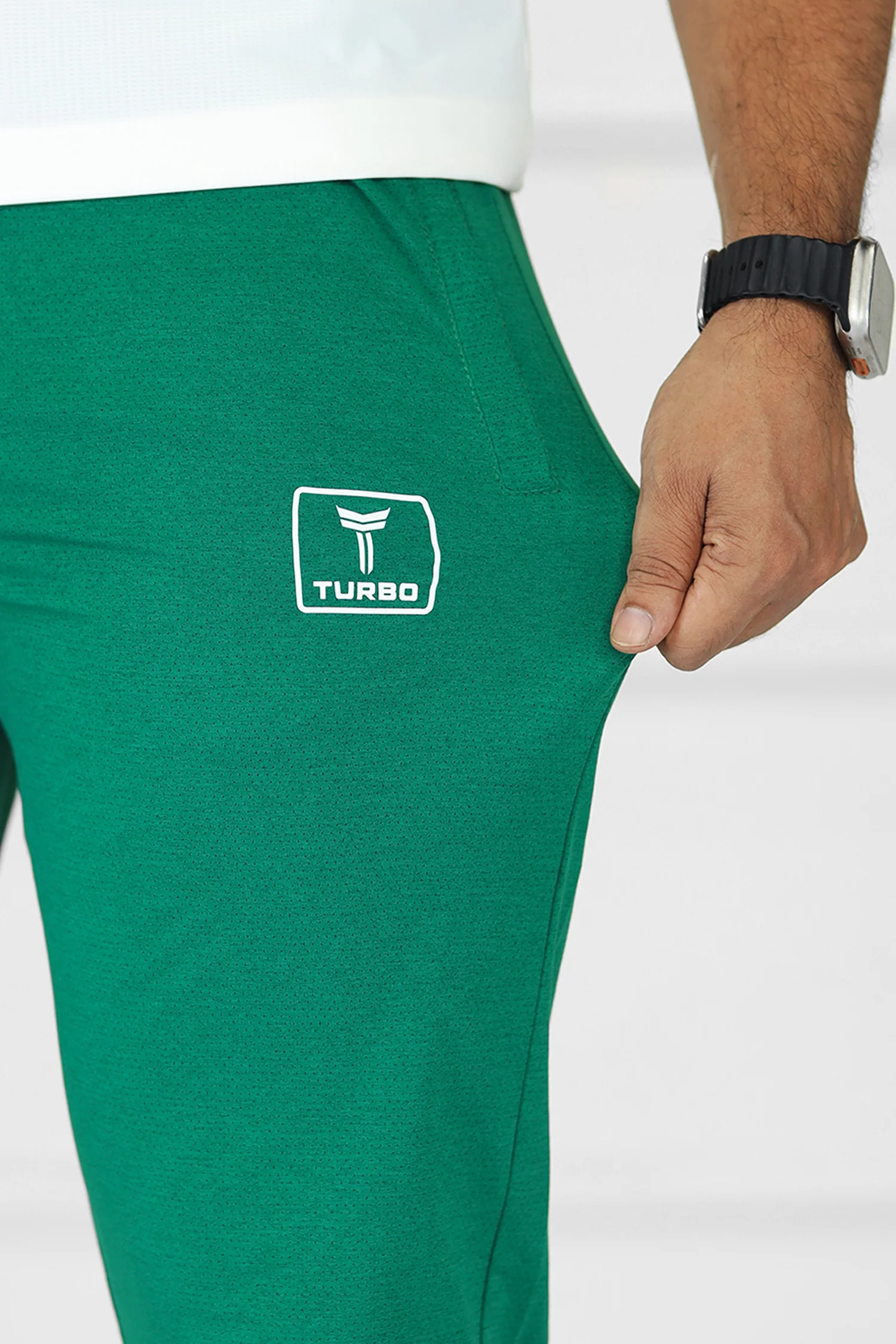 Turbo 'Fitness Club' Team Issue Sportswear Men's Dryfit Trouser In Green - Image 4