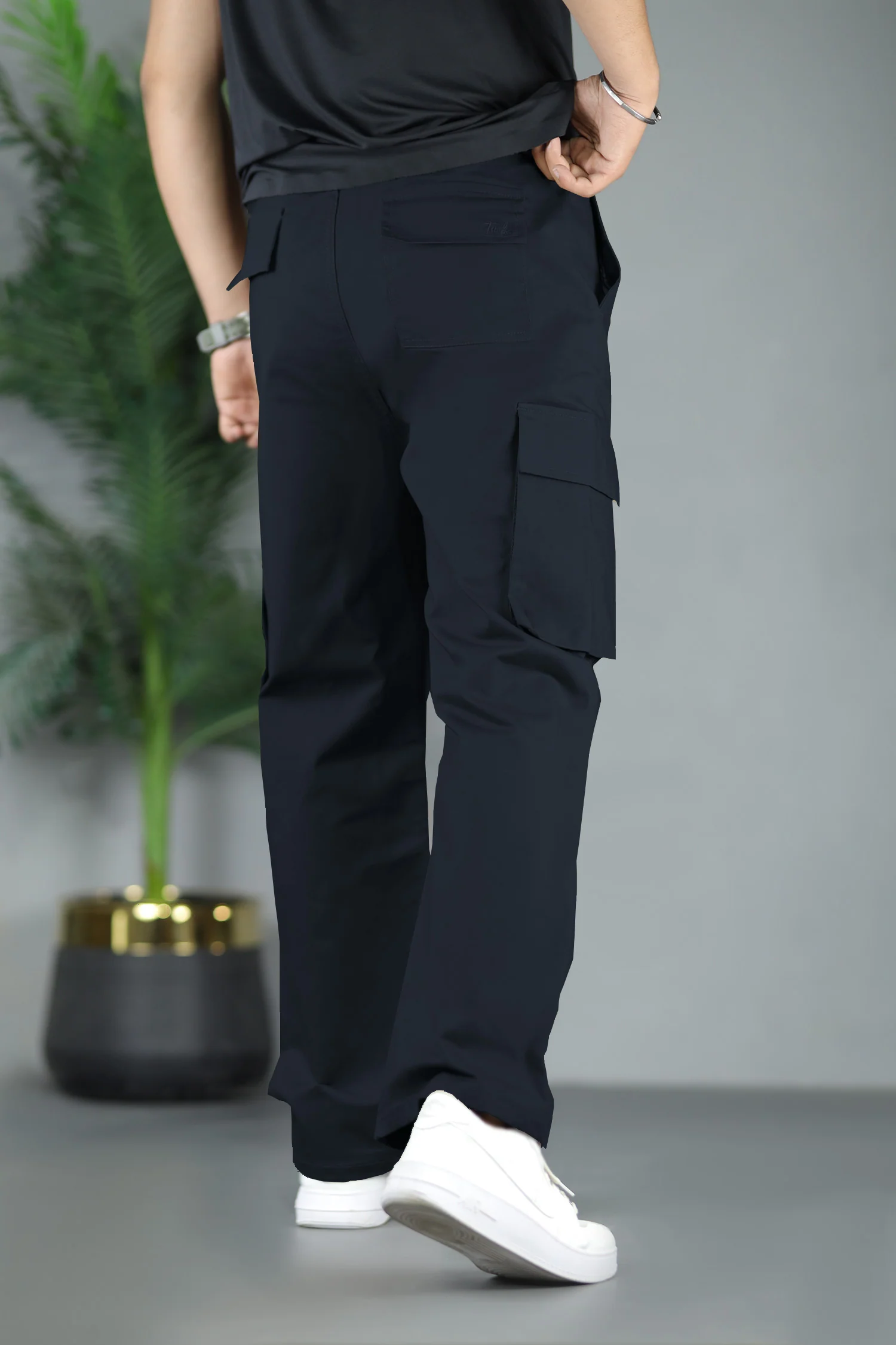 Turbo Hexa Pockets Loose Bottom Cargo Trouser - Image 15