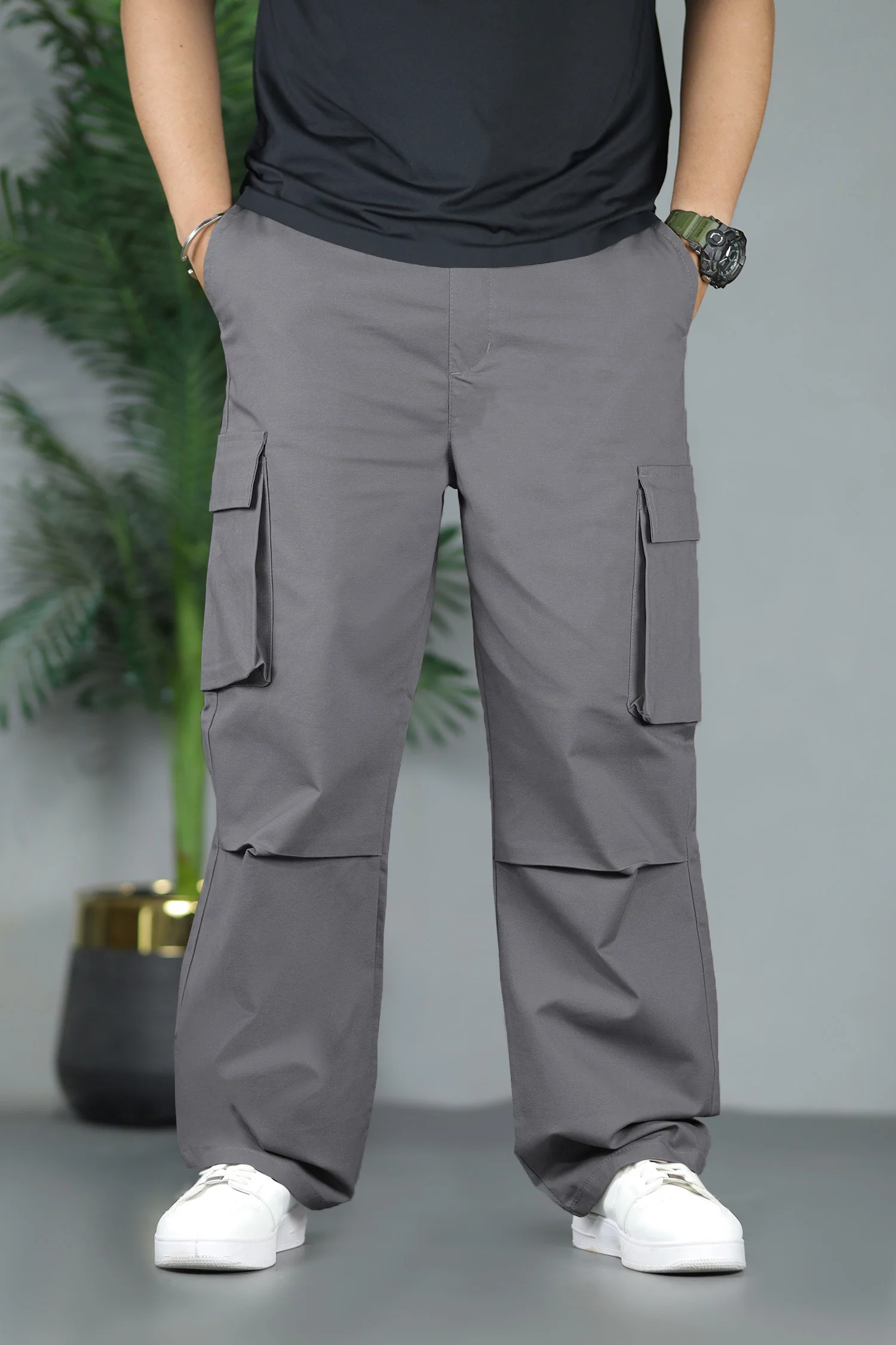Turbo Hexa Pockets Loose Bottom Cargo Trouser In Grey - Image 2