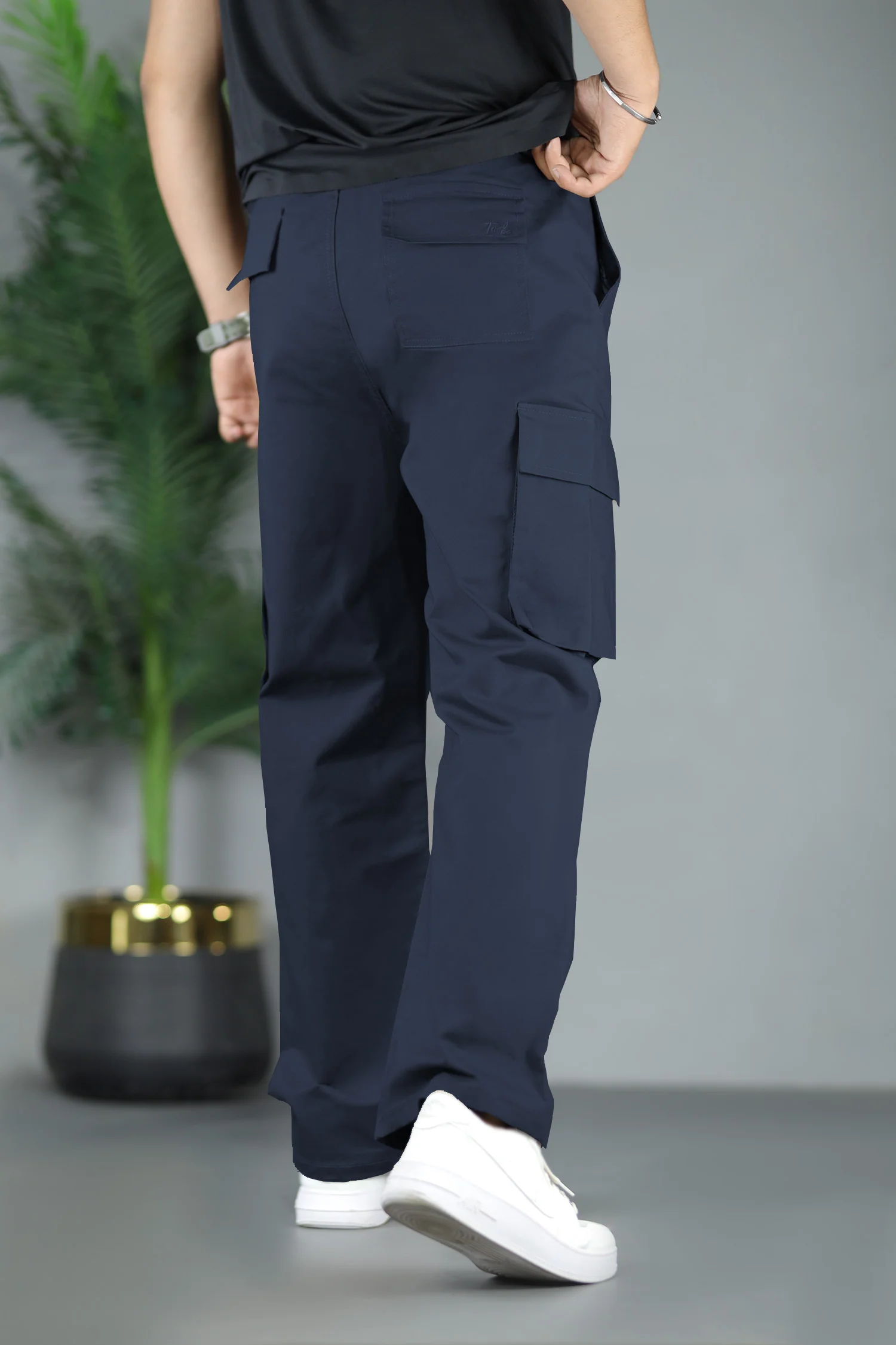 Turbo Hexa Pockets Loose Bottom Cargo Trouser - Image 19
