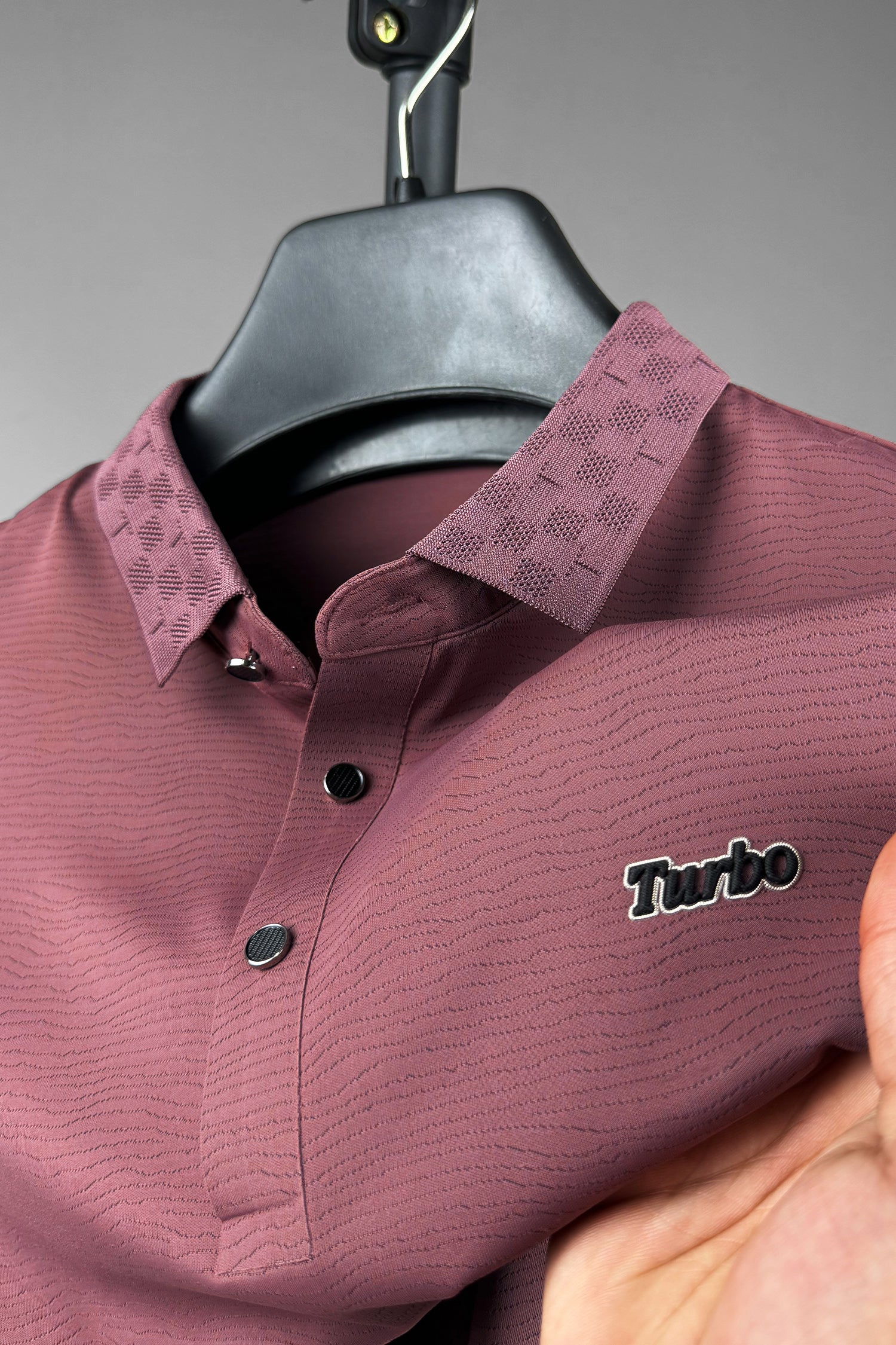 Turbo Luxury Breathable Stitchless Men's Polo Shirt - Image 10