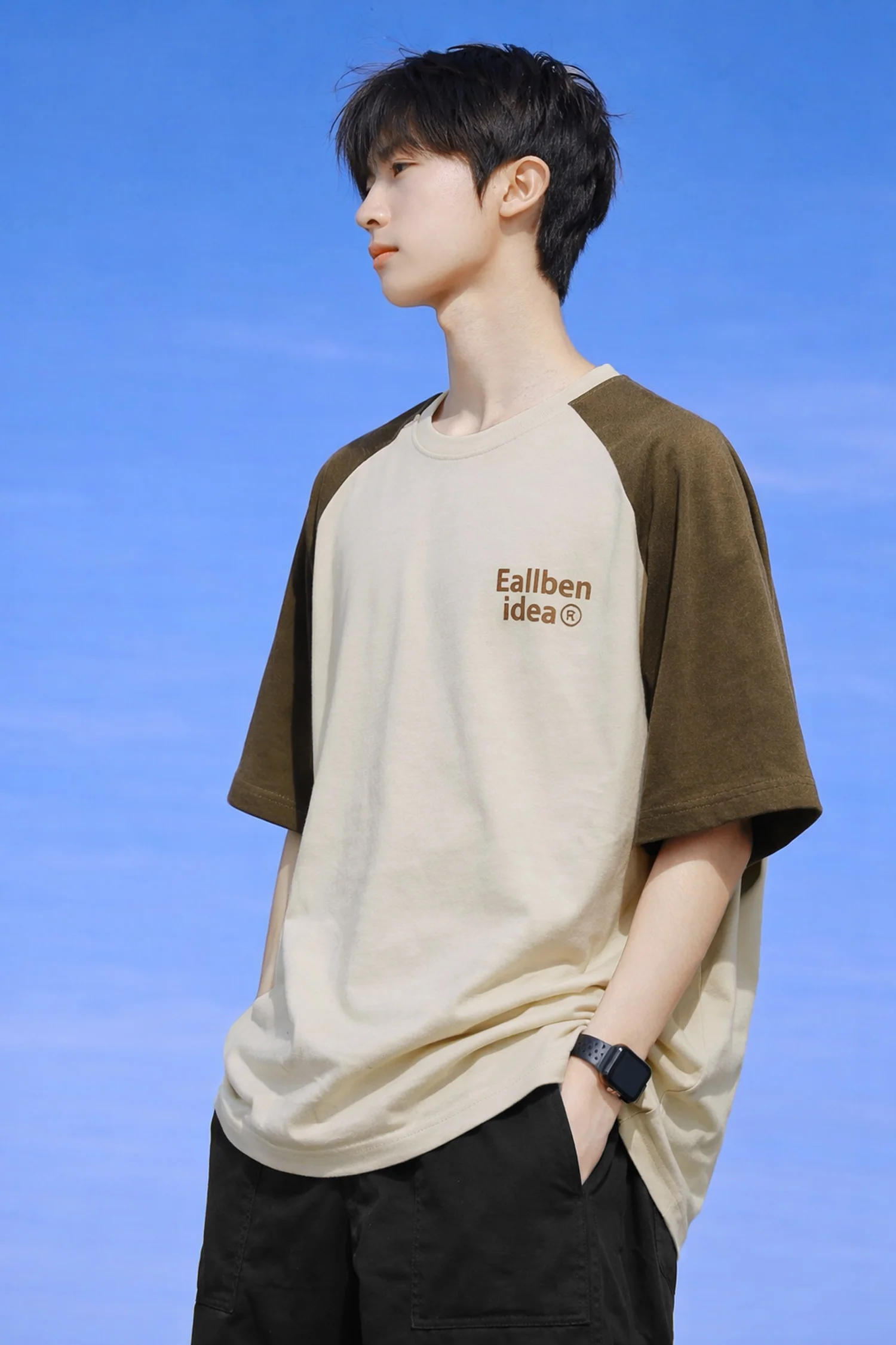 Turbo Relaxed-Fit Raglan Oversize Tee In Beige