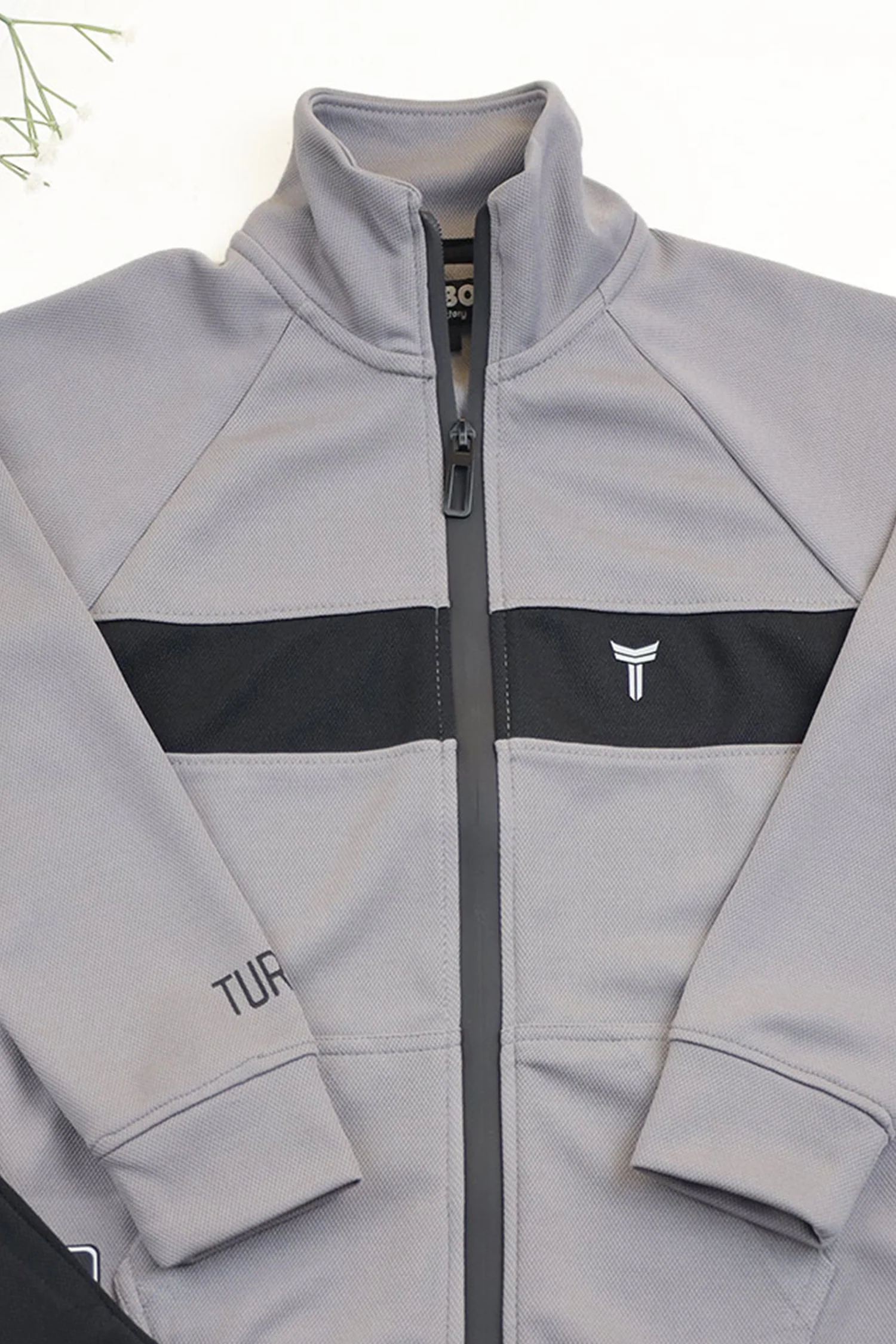 Turbo TrainFit Panel Unisex Younger Kids Tracksuit In Light Grey - Image 4