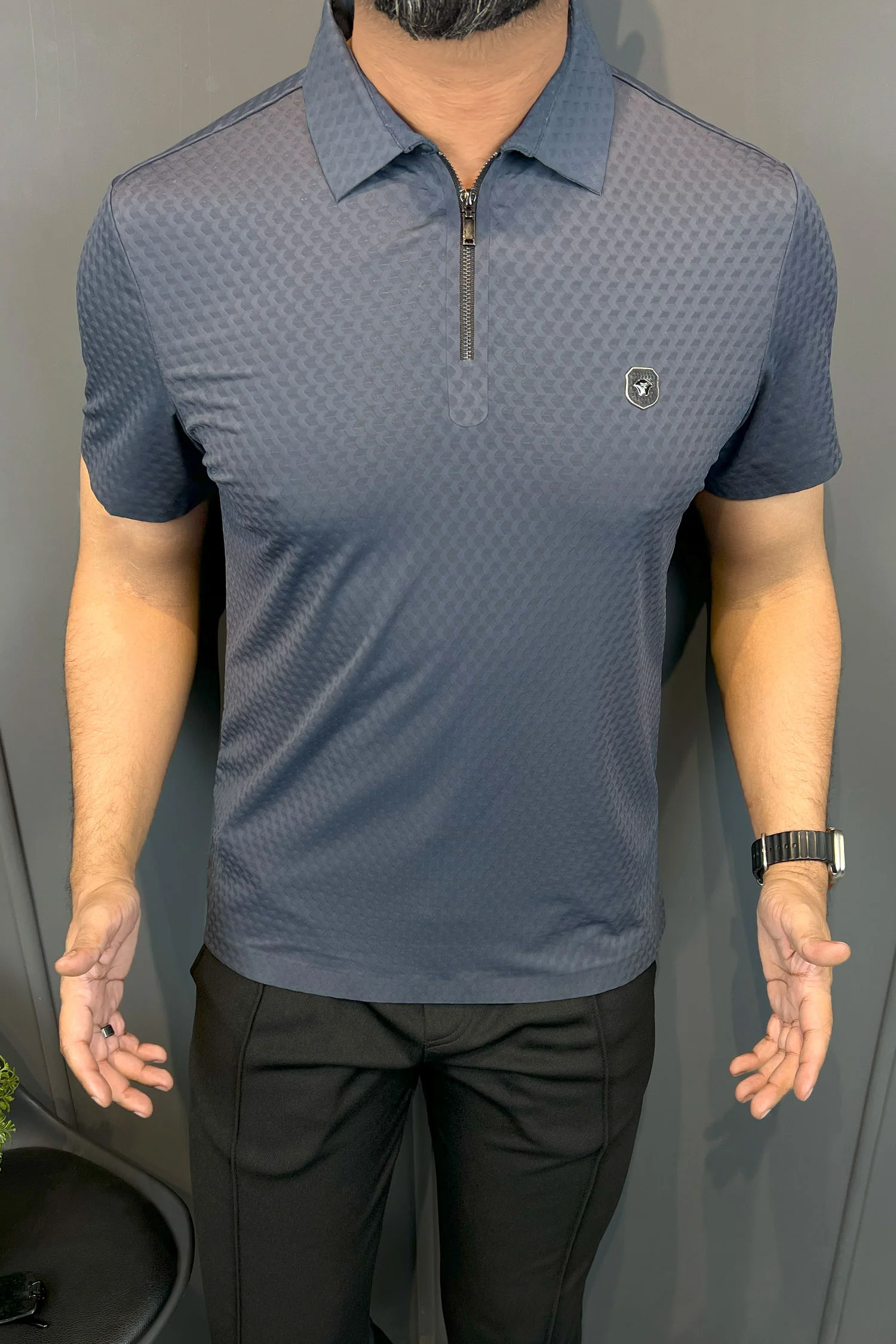 Turbo Tri-Angle Pattern Zip-Collar Men's Polo Shirt - Image 10