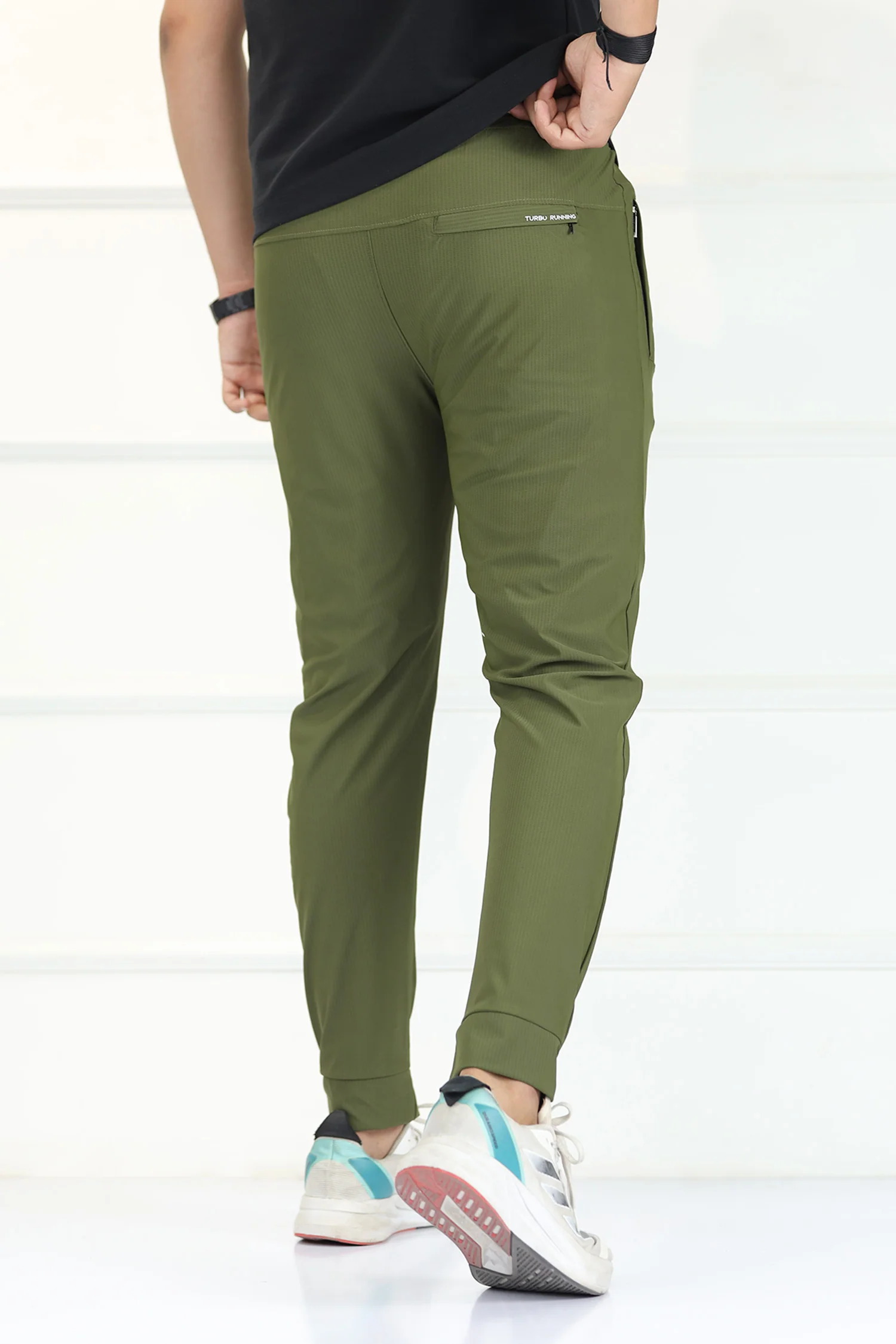 Turbo 'The Stride' Division Running Men's Dryfit Trouser - Image 17