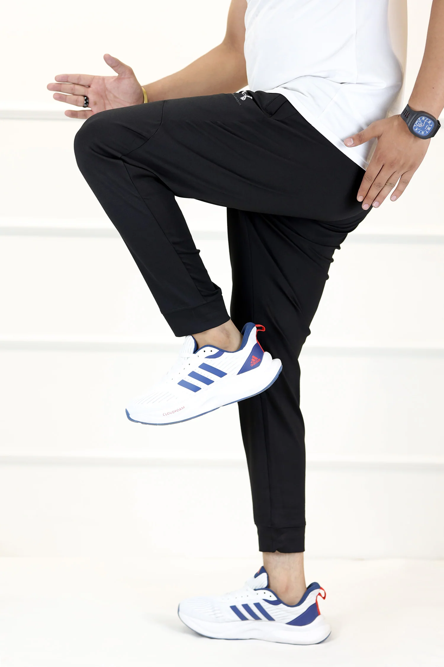 Undr Armr Urban Flex Breathable Sportswear Trouser - Image 8