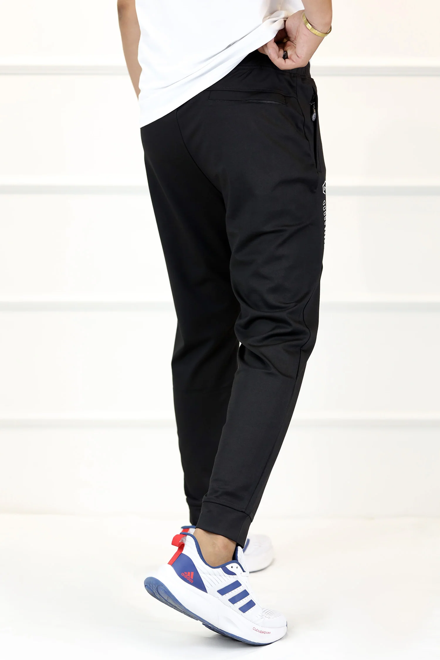 Undr Armr Urban Flex Breathable Sportswear Trouser - Image 9